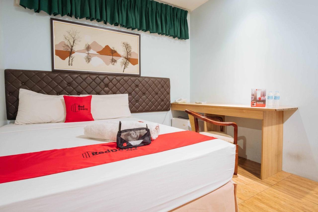 Reddoorz Plus Near Cebu Capitol Extérieur photo